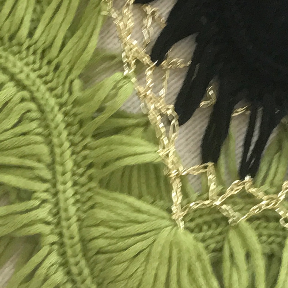 Scalloped Lace Wave Knit Top — Green, Black & Cream - Picture 4 of 8